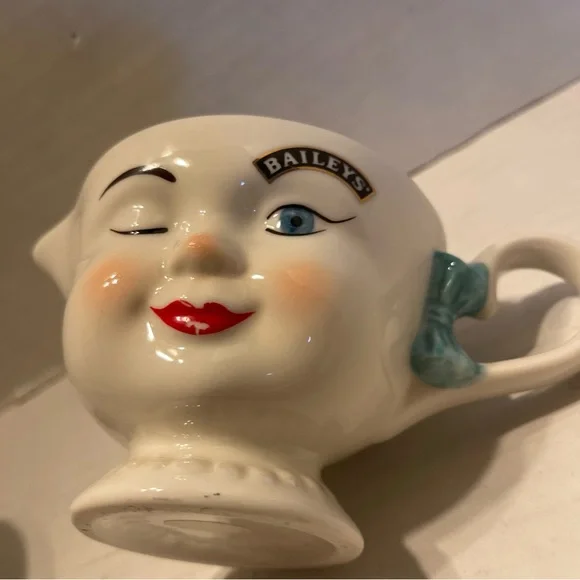 Vintage Bailey’s Cream and Sugar Set - White and Blue - Picture 2 of 7